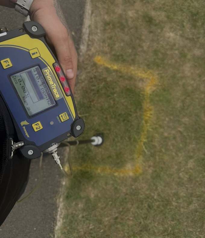 HUBB Group engineer conducting non-destructive leak detection in Billericay